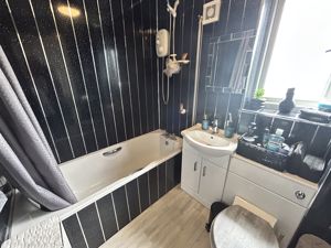 Photo 19- click for photo gallery